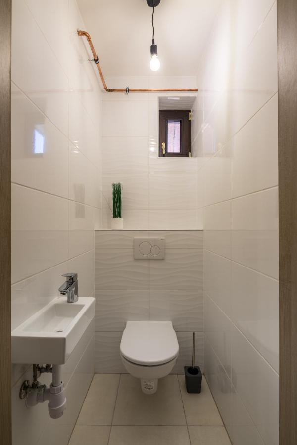 Stafetahaz Apartmanok Vác Exterior foto