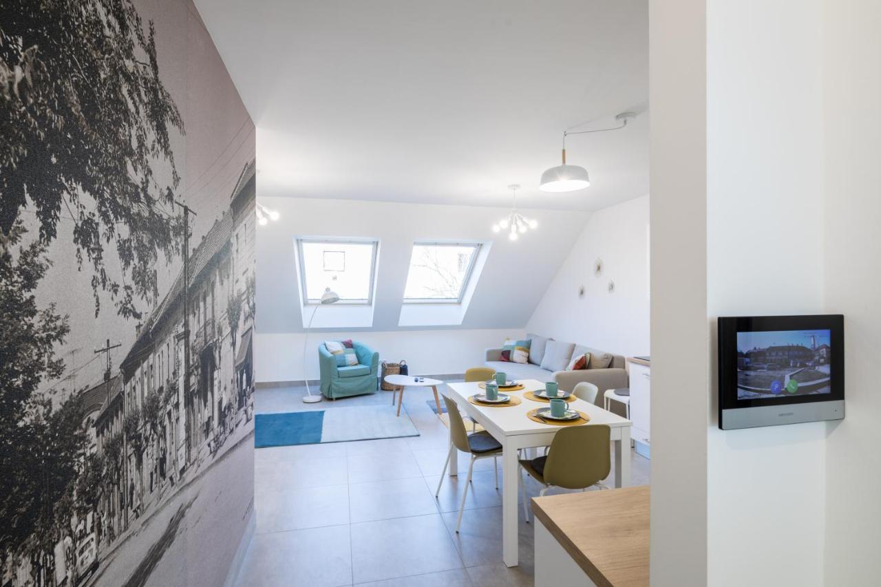Stafetahaz Apartmanok Vác Exterior foto