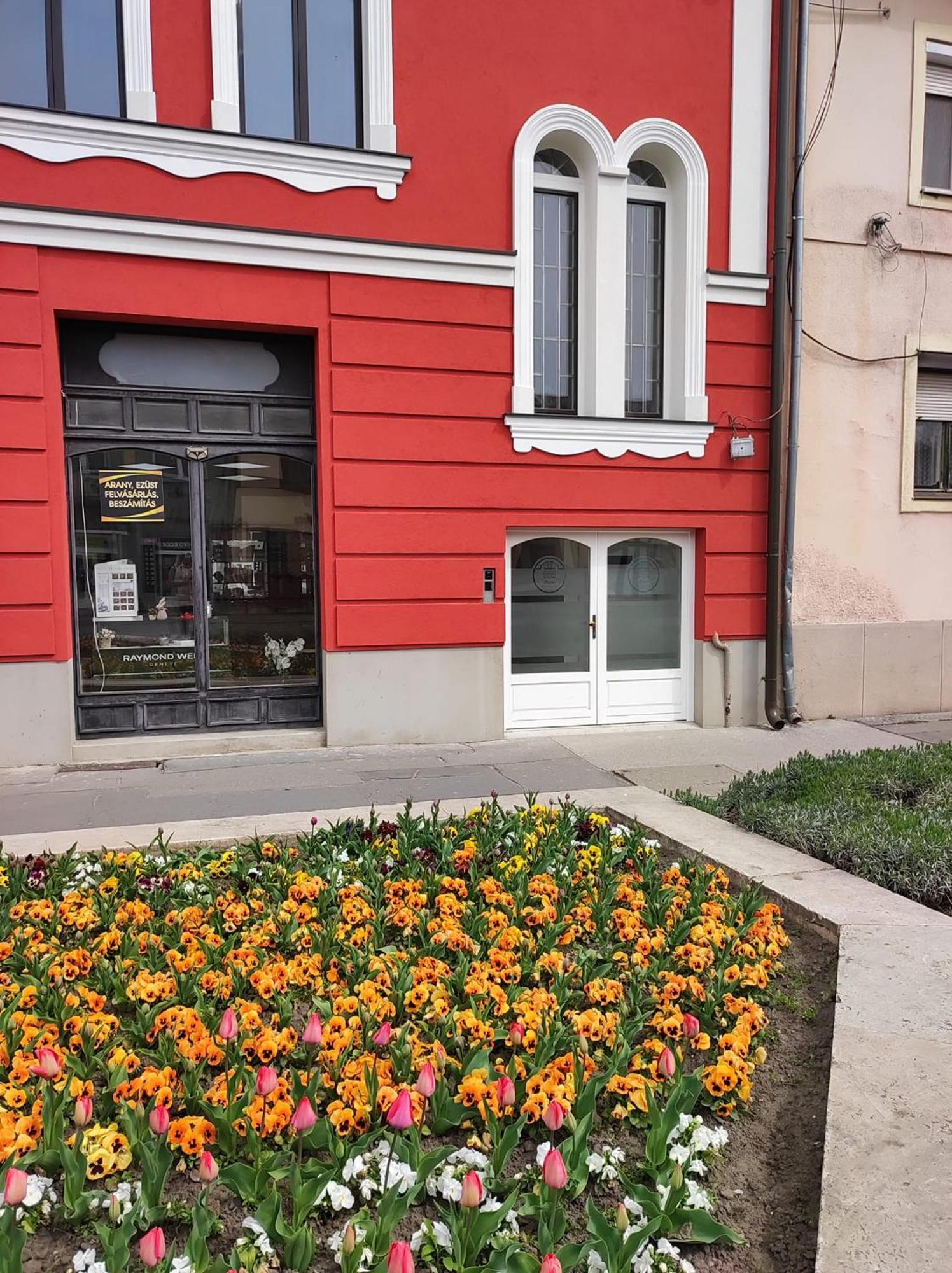 Stafetahaz Apartmanok Vác Exterior foto