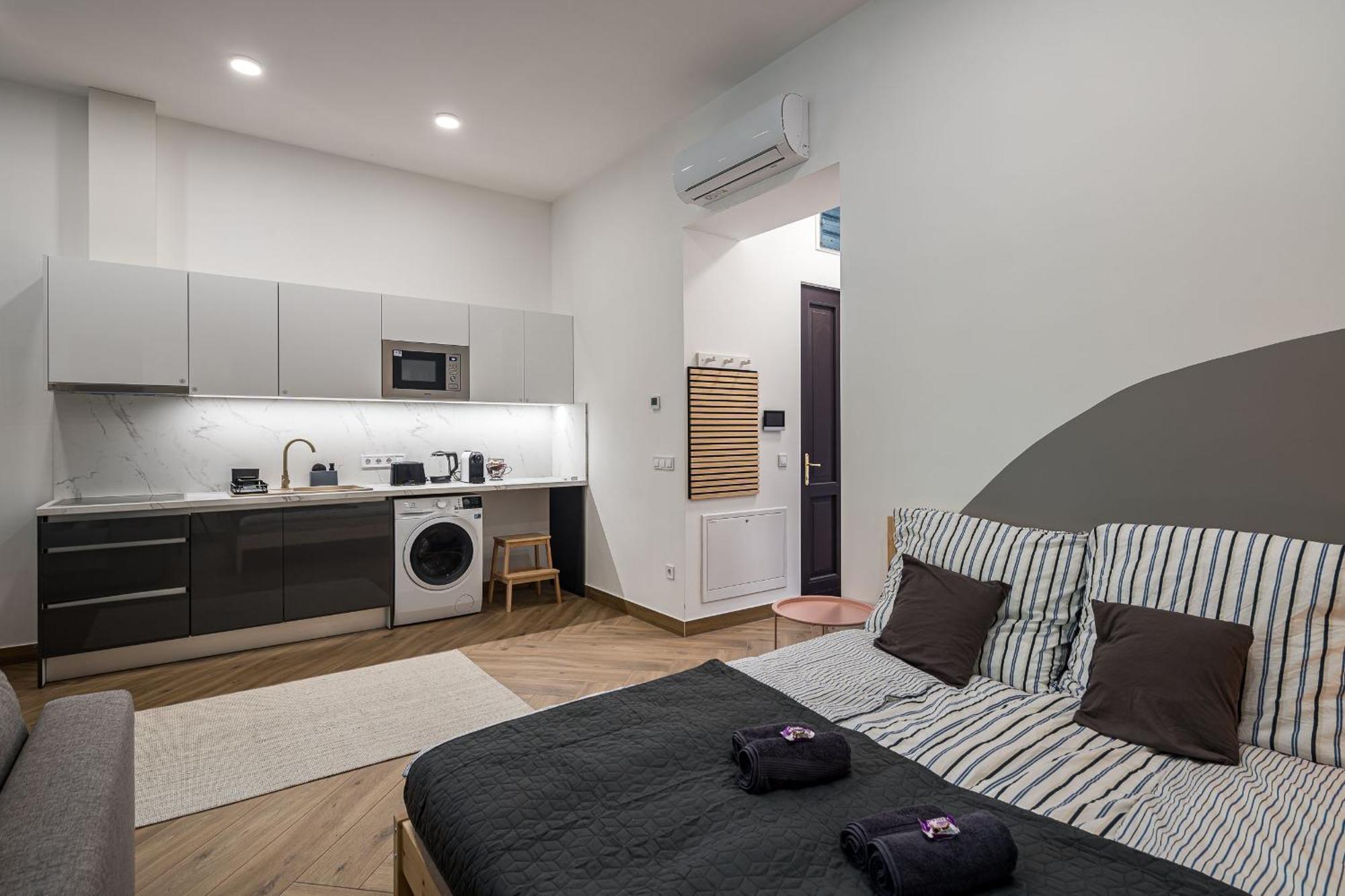Stafetahaz Apartmanok Vác Exterior foto