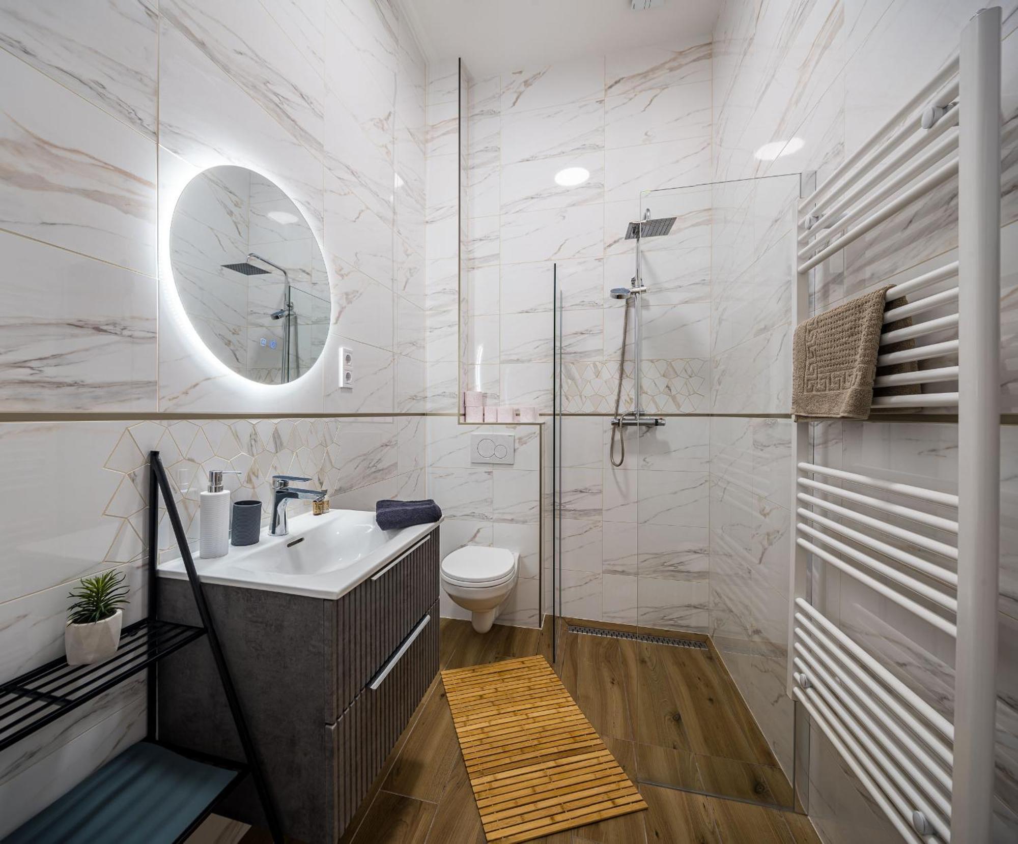 Stafetahaz Apartmanok Vác Exterior foto