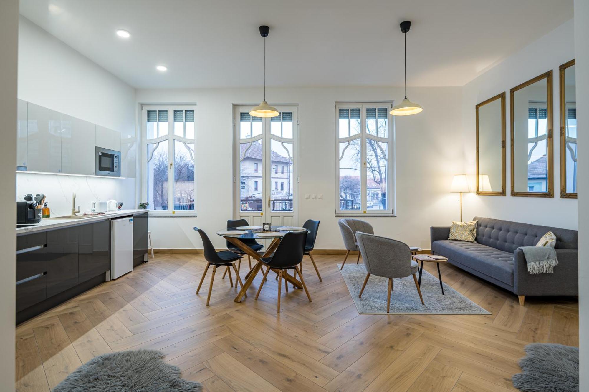 Stafetahaz Apartmanok Vác Exterior foto